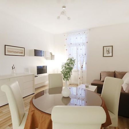Bay View Apartment Zadar Exterior photo